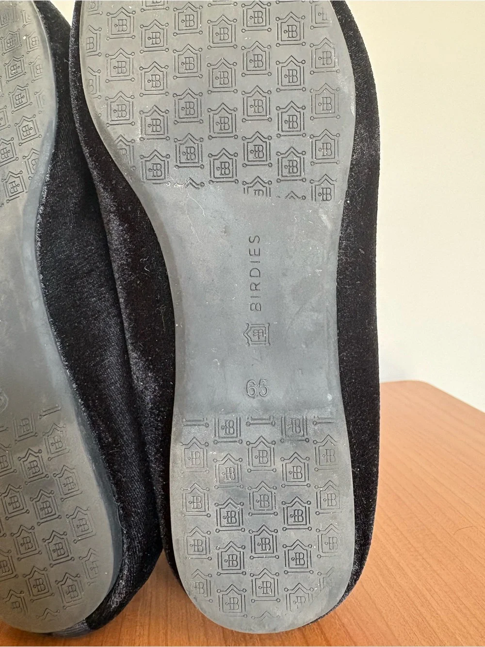 Birdies The Starling Velvet Slipper Flats in Black Size 6.5